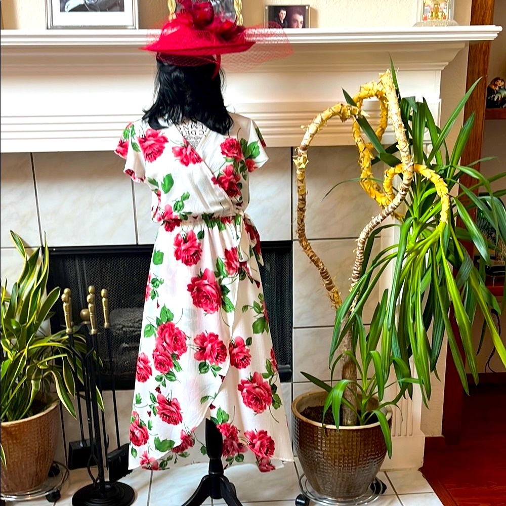 Floral women Dress - White and Red